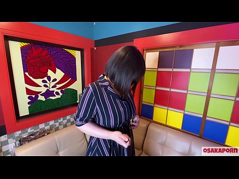 ❤️ Keçika japonî ya bi çîtikên mezin bi lîstokên seksê masturbasyonê dike û orgazmê dike. Ew di hevpeyivînekê de behsa serpêhatiya xwe ya gêj dike. Pîskên mezin û pisîkên porî bi dengekî bilind nalîn. Osakaporn ☑ Porno li me ku.liporno.ru ️❤