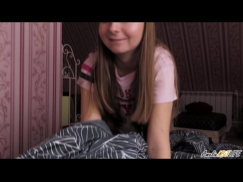 ❤️ Blondie BFF-ya xwe bi kûr dimije û di devê xwe de diqelişe ☑ Porno li me ku.liporno.ru ️❤